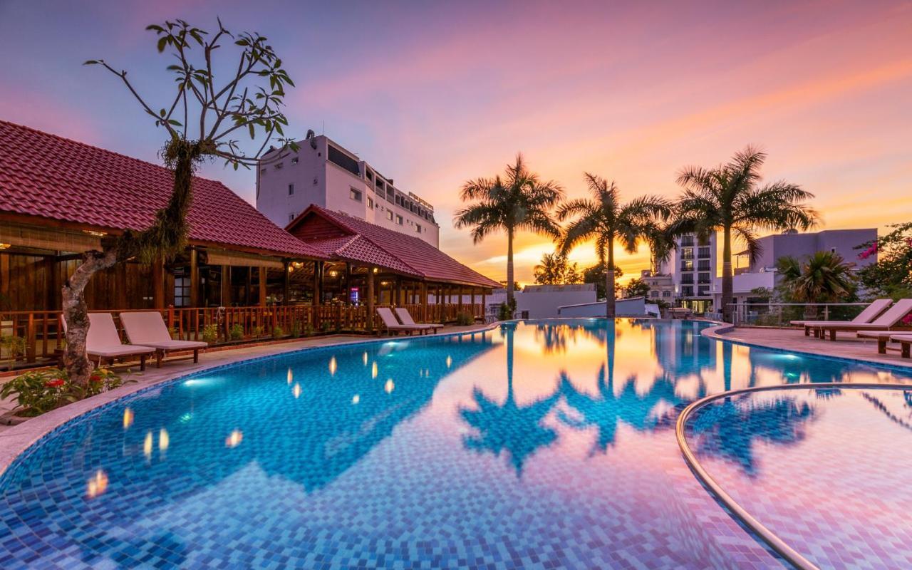 Suncosy Central Hotel Phú Quốc Exterior foto